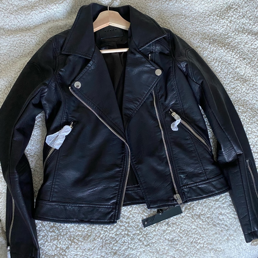NWT XS BLANK NYC Faux Leather Jacket Removable Fur